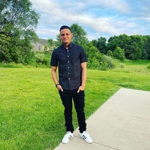 Meet your Posher, Jonas